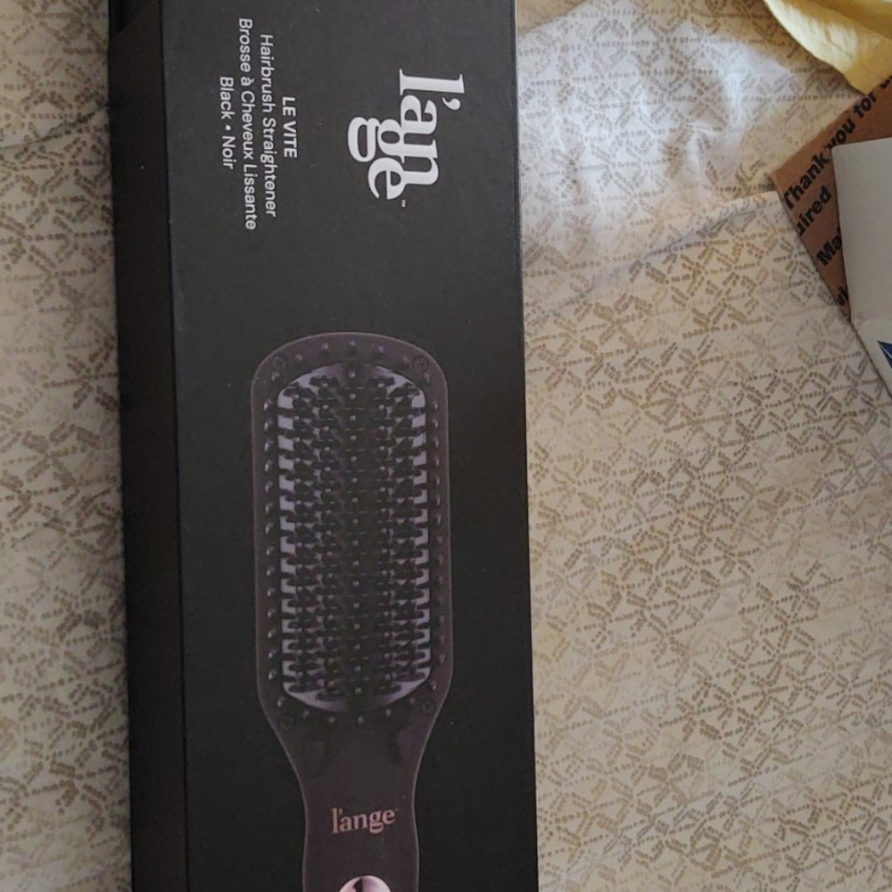Lange hairbrush straightener